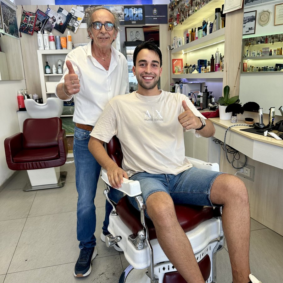 Maestro Pinuccio nella sua bottega
